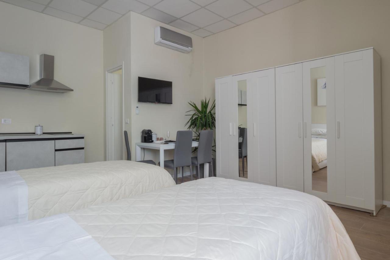 Center Rooms Piacenza Exterior foto