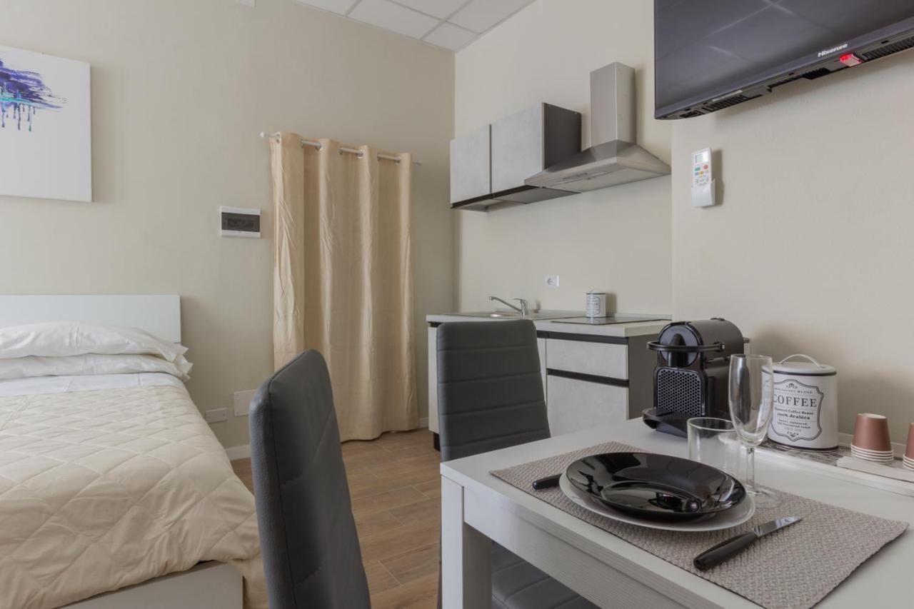 Center Rooms Piacenza Exterior foto