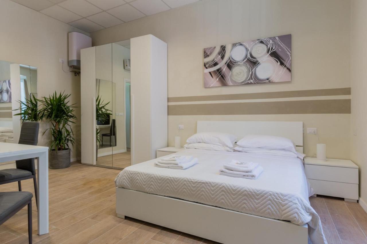 Center Rooms Piacenza Exterior foto