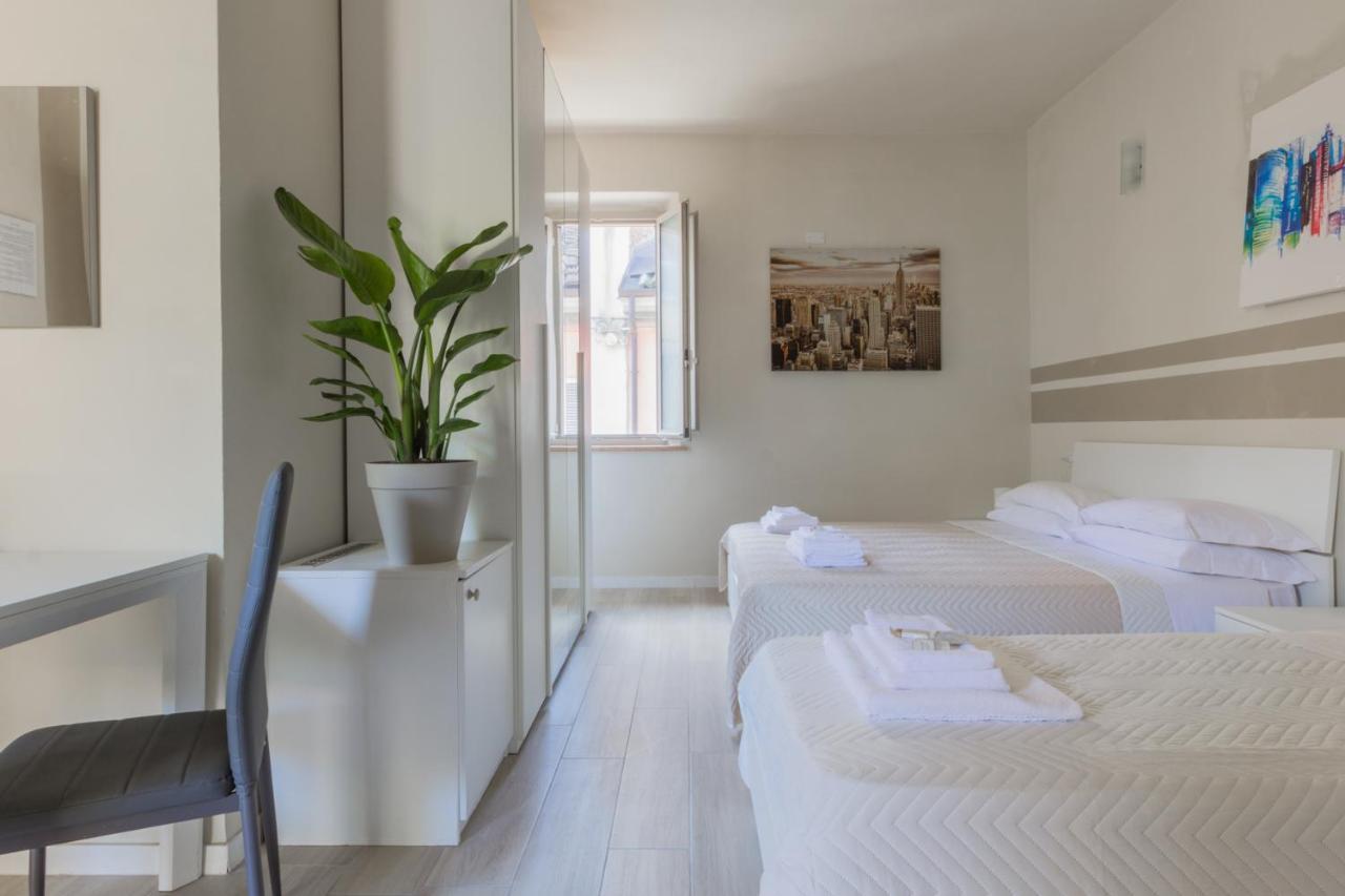 Center Rooms Piacenza Exterior foto