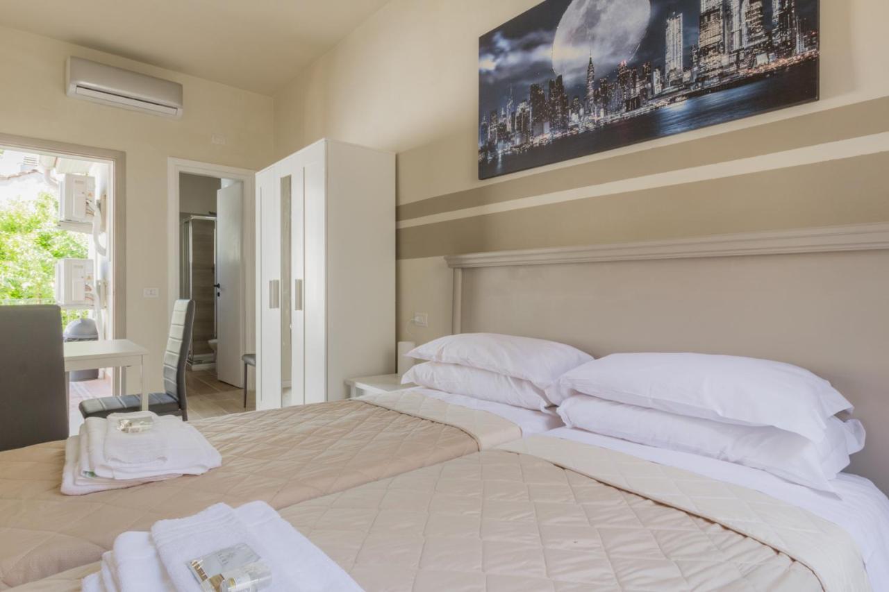 Center Rooms Piacenza Exterior foto