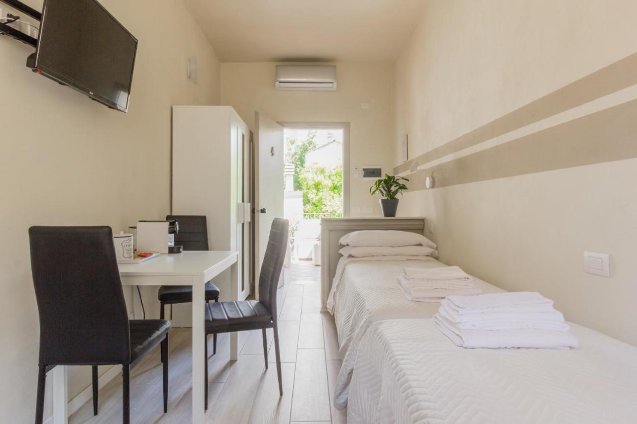 Center Rooms Piacenza Exterior foto