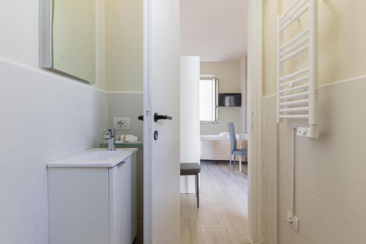 Center Rooms Piacenza Exterior foto