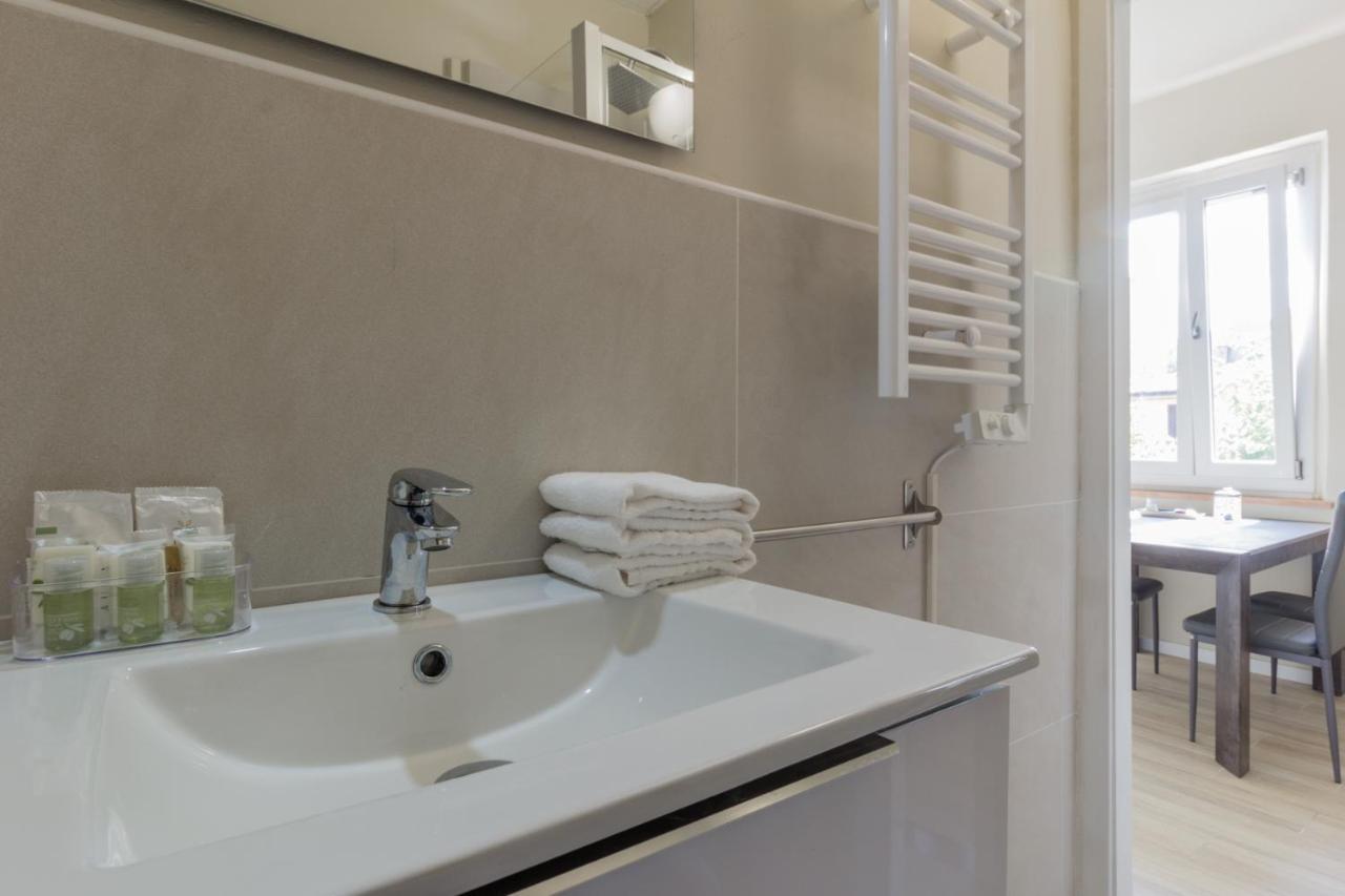 Center Rooms Piacenza Exterior foto